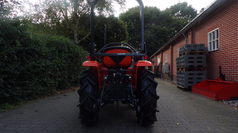 Kubota B1402DT met voorlader al vanaf €125,- per maand.